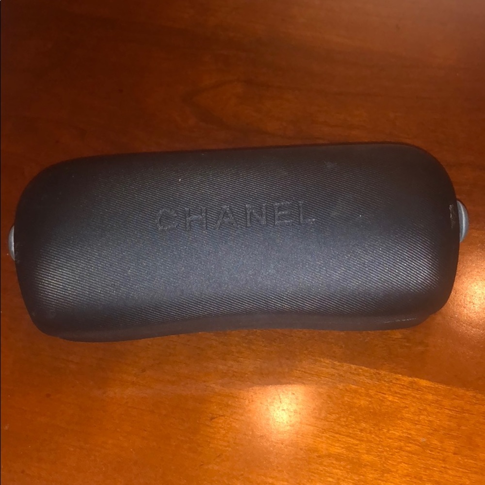 Authentic Vintage Chanel Sunglasses with case - Picture 7 of 8